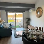 De Charme Apercu